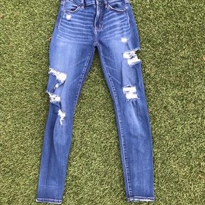 Very Stylish American Eagle Ripped Jeans